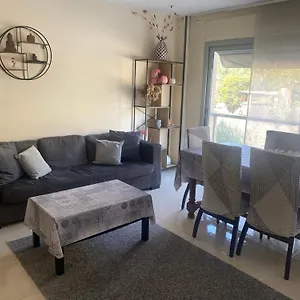 Climatise + Garage Apartamento Rosas